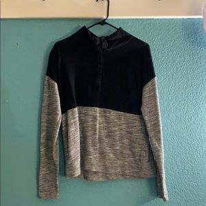 Women’s Sweatshirt!